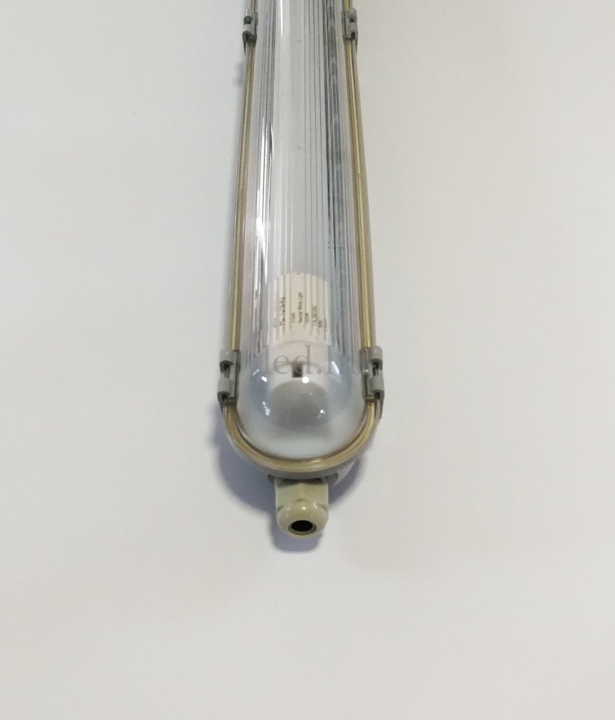 Falon kívüli led fénycső armatúra IP65 védettséggel 1db 60cm T8 LED fénycsővel Meleg Fehér (VT-6650-WW)